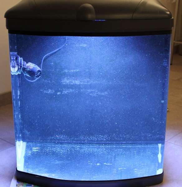 725223popol_0_82_aquar52.jpg