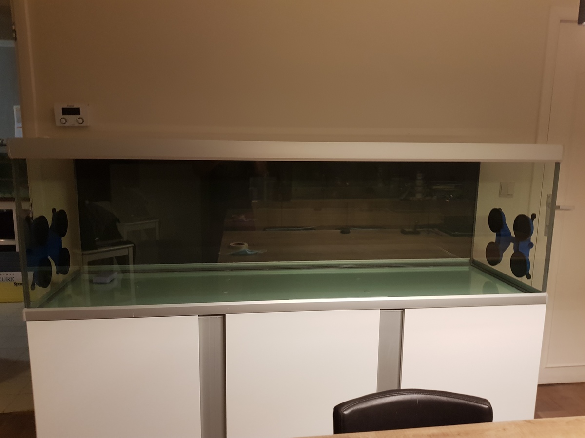 aquarium leeg.jpg